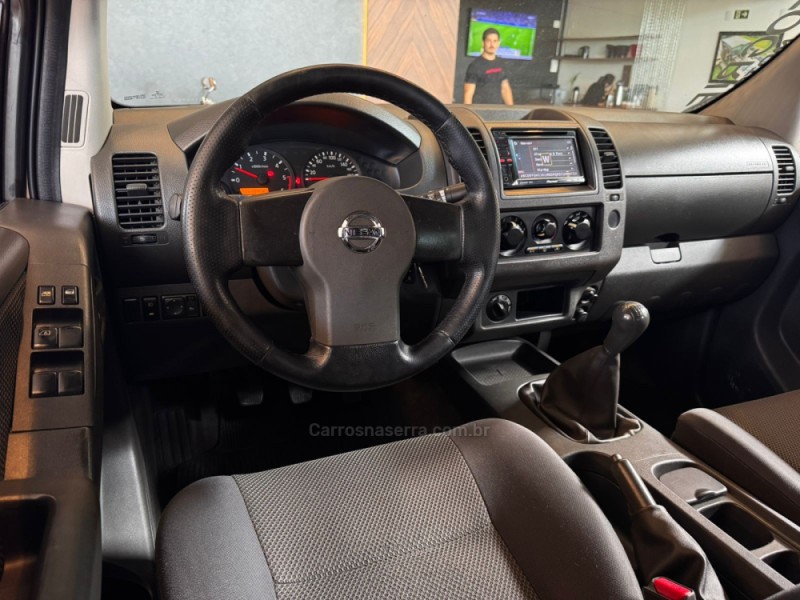 FRONTIER 2.5 XE 4X4 CD TURBO ELETRONIC DIESEL 4P MANUAL - 2013 - CAMPO BOM