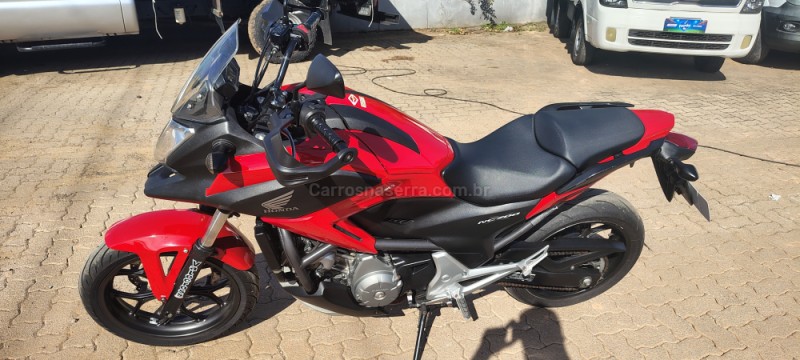 NC 700X ABS - 2013 - PORTãO