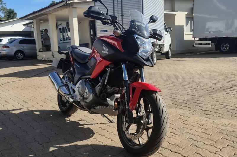 NC 700X ABS - 2013 - PORTãO