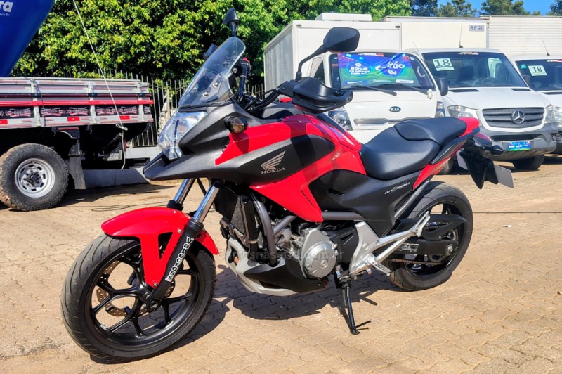 NC 700X ABS - 2013 - PORTãO