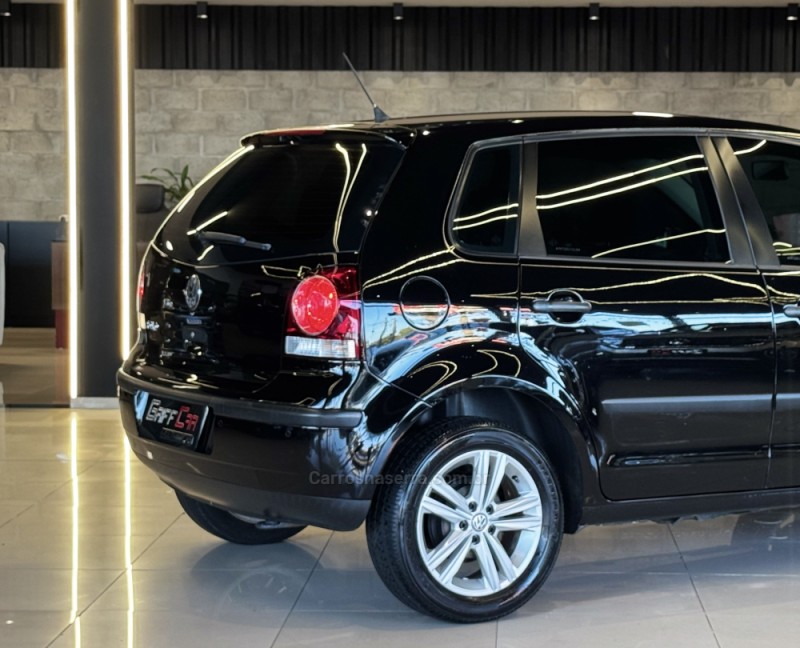 POLO 1.6 MI 8V FLEX 4P MANUAL - 2010 - DOIS IRMãOS