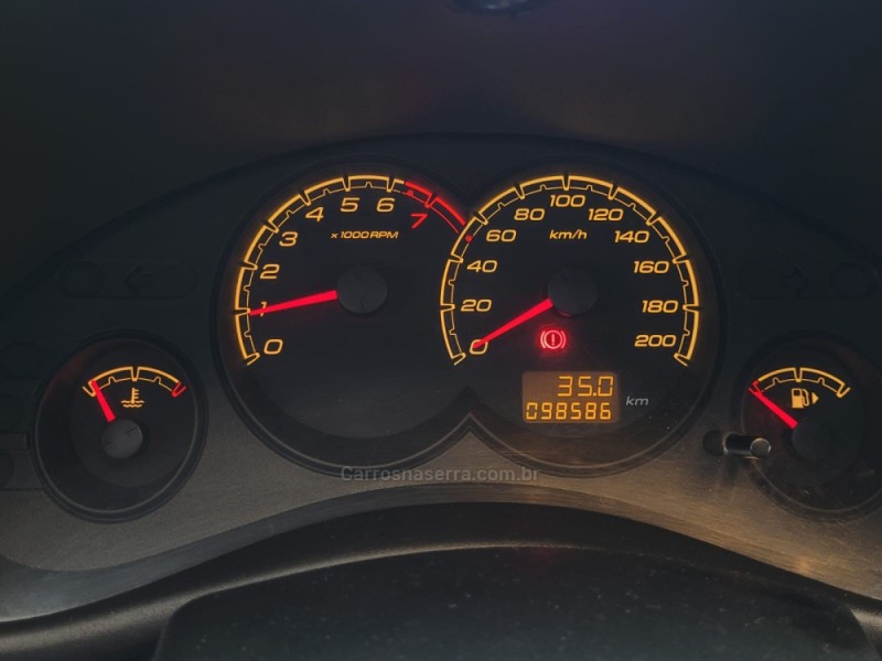 CLASSIC 1.0 MPFI LS 8V FLEX 4P MANUAL - 2015 - CANELA