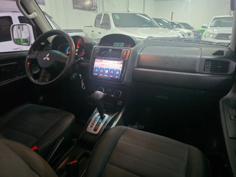 PAJERO TR4 2.0 4X2 16V 140CV FLEX 4P AUTOMÁTICO - 2014 - SAPUCAIA DO SUL