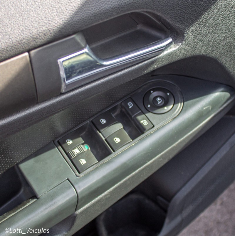 VECTRA 2.0 SFI GT HATCH 8V FLEX 4P AUTOMÁTICO - 2010 - FARROUPILHA