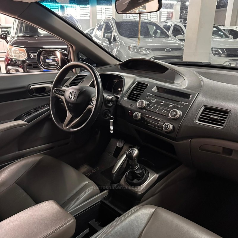 CIVIC 1.8 LXL 16V FLEX 4P MANUAL - 2011 - CAXIAS DO SUL