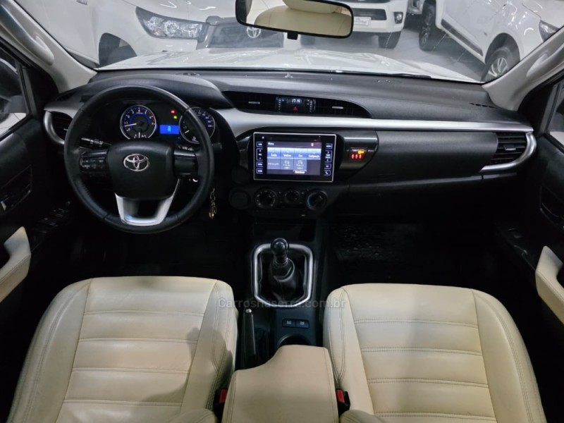 HILUX 2.7 SR 4X2 CD 16V GASOLINA 4P MANUAL - 2018 - SAPUCAIA DO SUL