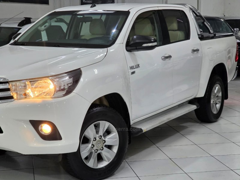 HILUX 2.7 SR 4X2 CD 16V GASOLINA 4P MANUAL - 2018 - SAPUCAIA DO SUL