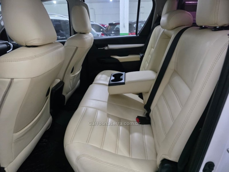 HILUX 2.7 SR 4X2 CD 16V GASOLINA 4P MANUAL - 2018 - SAPUCAIA DO SUL