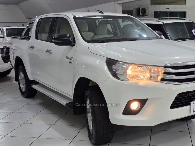 HILUX 2.7 SR 4X2 CD 16V GASOLINA 4P MANUAL - 2018 - SAPUCAIA DO SUL