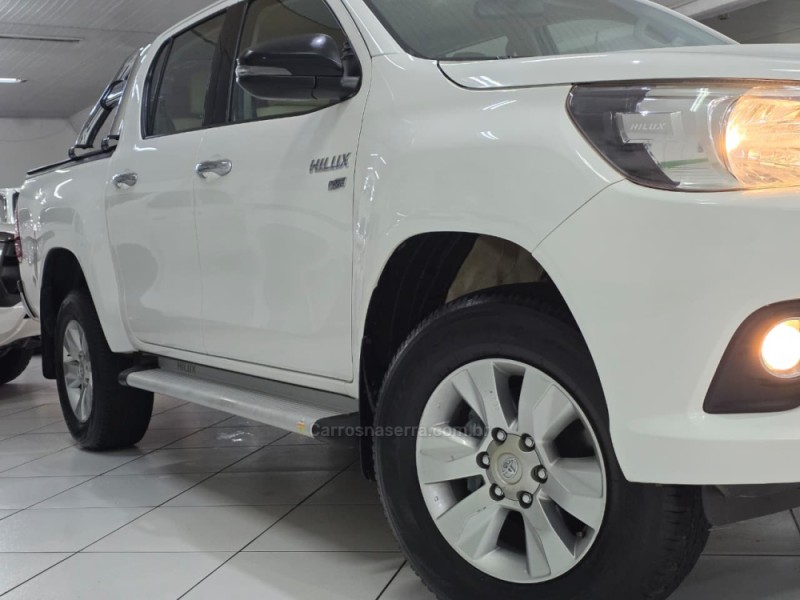 HILUX 2.7 SR 4X2 CD 16V GASOLINA 4P MANUAL - 2018 - SAPUCAIA DO SUL