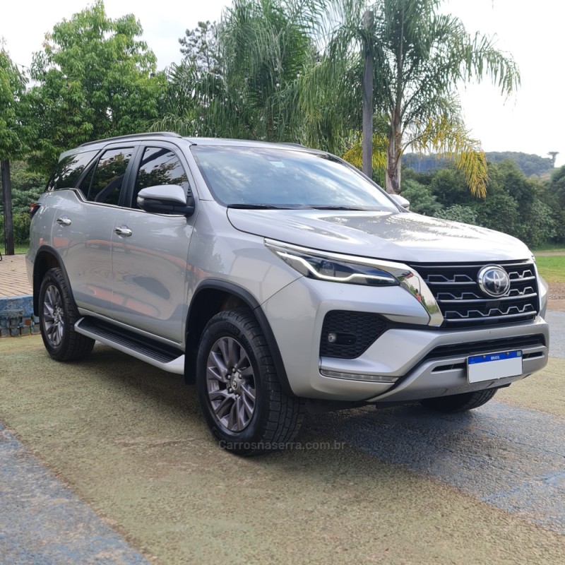 HILUX SW4  - 2021 - LAGOA VERMELHA