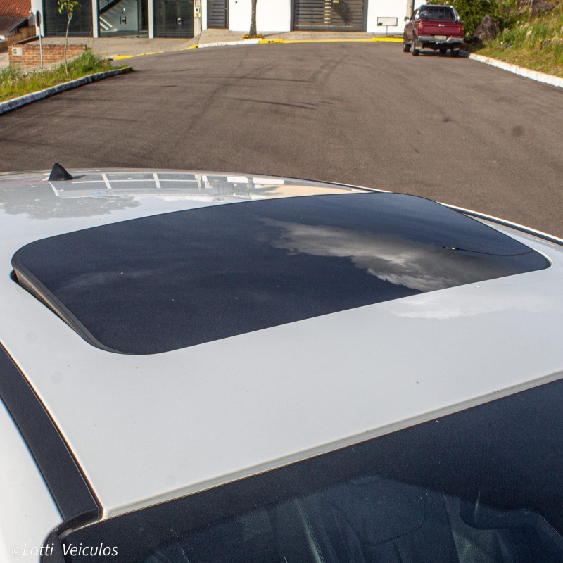 FOCUS 2.0 TITANIUM PLUS 16V FLEX 4P AUTOMÁTICO - 2016 - FARROUPILHA