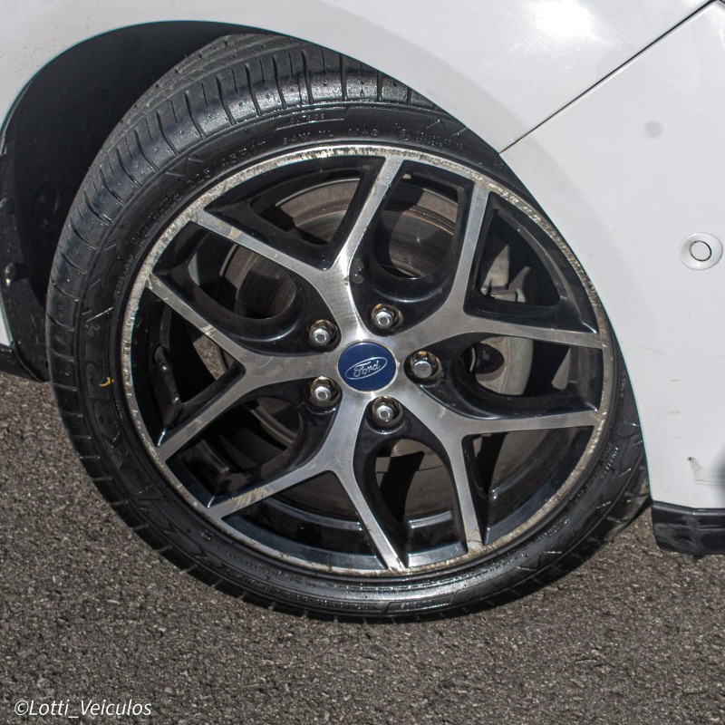 FOCUS 2.0 TITANIUM PLUS 16V FLEX 4P AUTOMÁTICO - 2016 - FARROUPILHA
