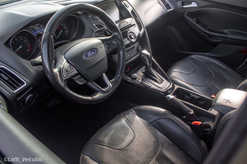 FOCUS 2.0 TITANIUM PLUS 16V FLEX 4P AUTOMÁTICO - 2016 - FARROUPILHA