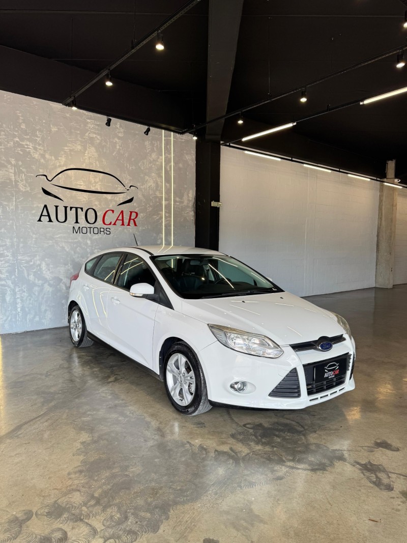 FOCUS 1.6 SE 16V FLEX 4P AUTOMÁTICO - 2014 - CAXIAS DO SUL