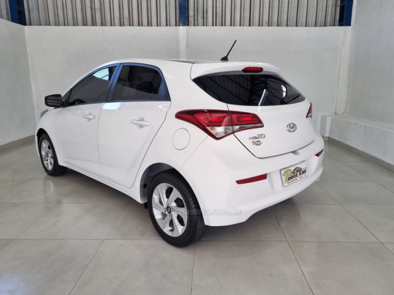 HB20 1.0 COMFORT 12V FLEX 4P MANUAL - 2016 - VACARIA