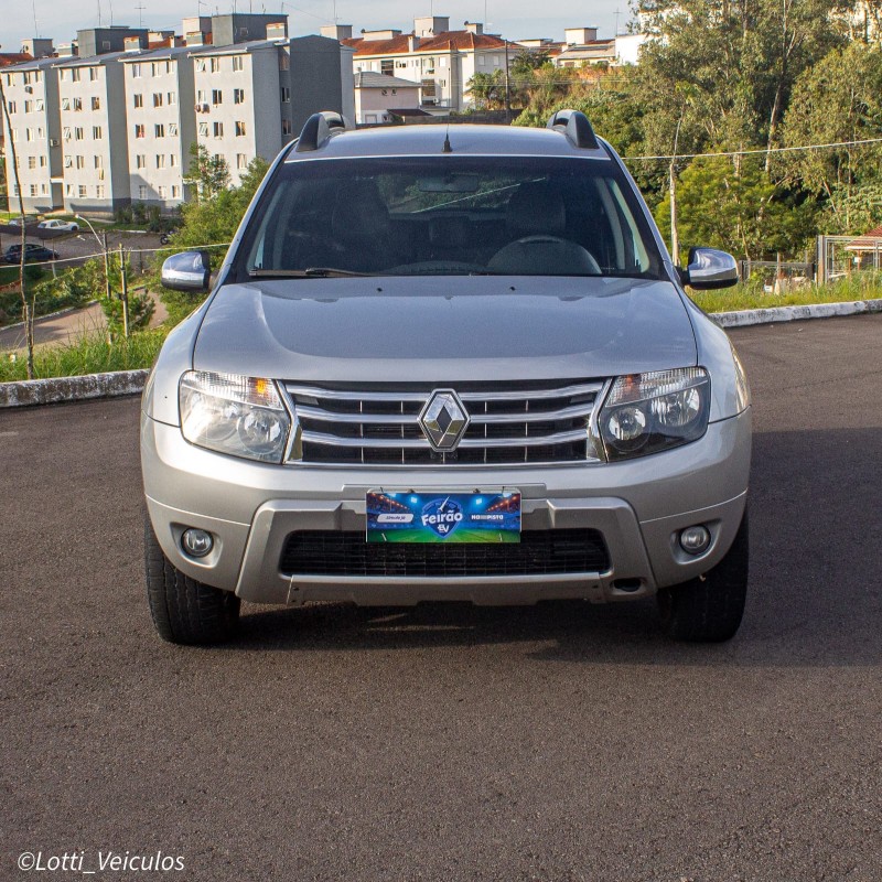 DUSTER 2.0 DYNAMIQUE 4X2 16V FLEX 4P AUTOMÁTICO - 2014 - FARROUPILHA