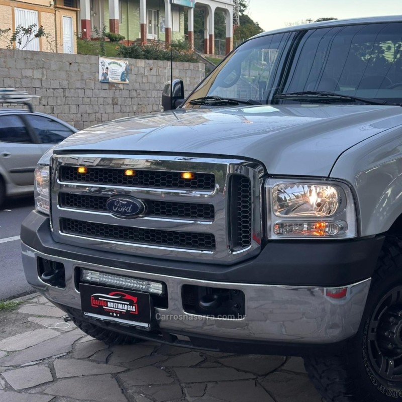 F-250 3.9 XLT MAX POWER 4X4 CS DIESEL 2P MANUAL - 2011 - CAXIAS DO SUL