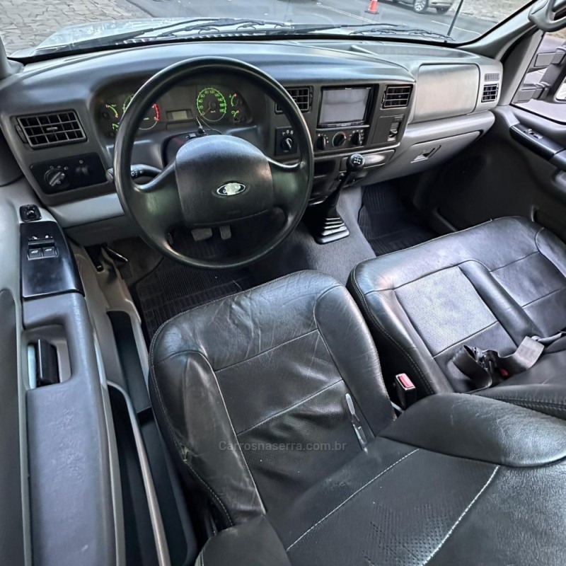 F-250 3.9 XLT MAX POWER 4X4 CS DIESEL 2P MANUAL - 2011 - CAXIAS DO SUL