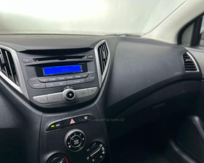 HB20 1.6 COMFORT STYLE 16V FLEX 4P AUTOMÁTICO - 2013 - VACARIA