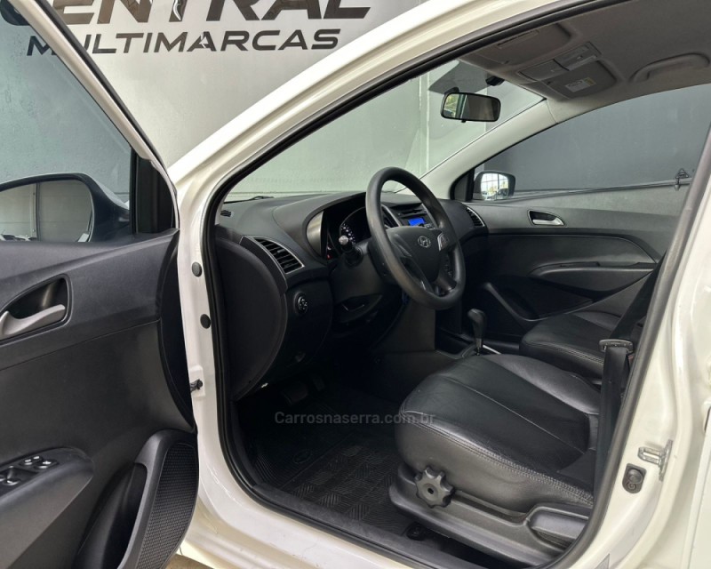 HB20 1.6 COMFORT STYLE 16V FLEX 4P AUTOMÁTICO - 2013 - VACARIA