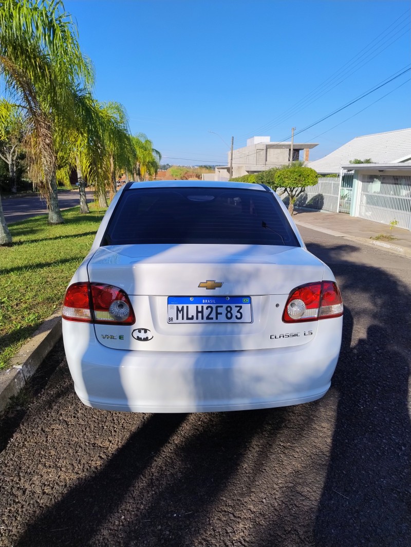 CLASSIC 1.0 VHC LS 8V FLEX 4P MANUAL - 2013 - CAMPO BOM