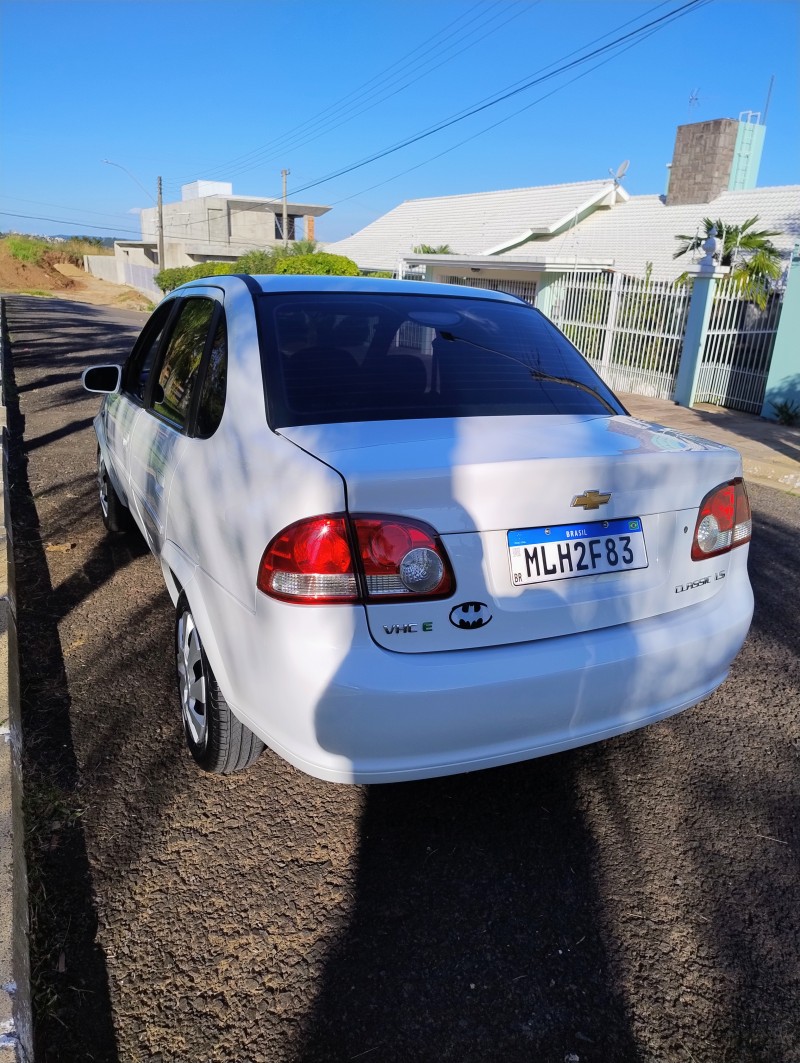 CLASSIC 1.0 VHC LS 8V FLEX 4P MANUAL - 2013 - CAMPO BOM