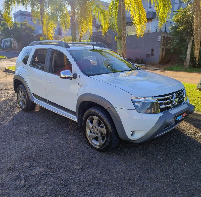 DUSTER 1.6 DYNAMIQUE 4X2 16V FLEX 4P MANUAL - 2013 - CAMPO BOM
