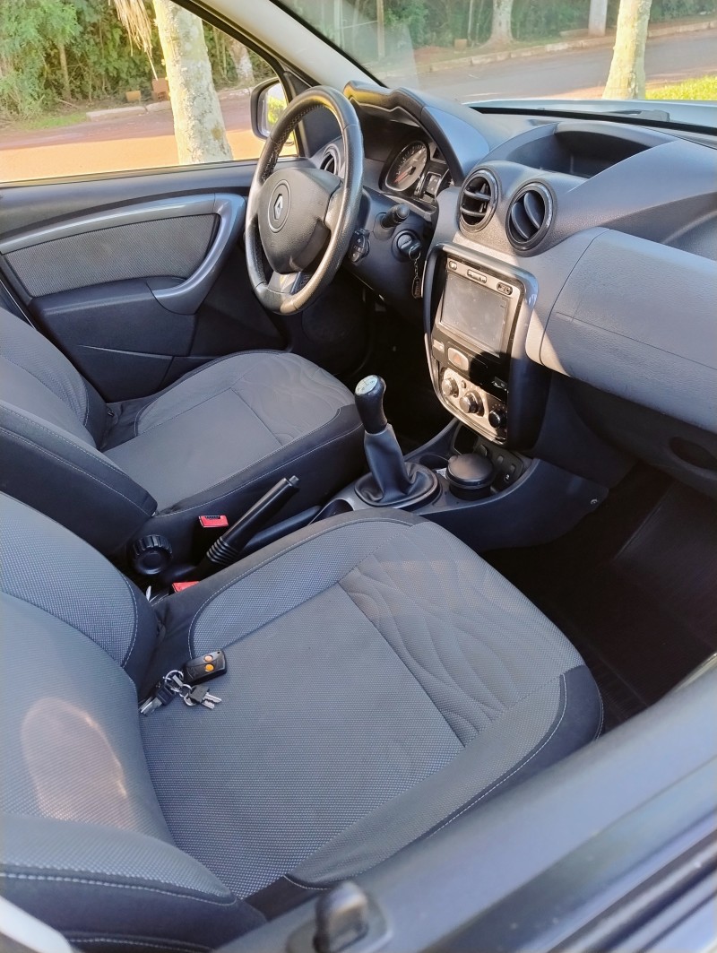 DUSTER 1.6 DYNAMIQUE 4X2 16V FLEX 4P MANUAL - 2013 - CAMPO BOM