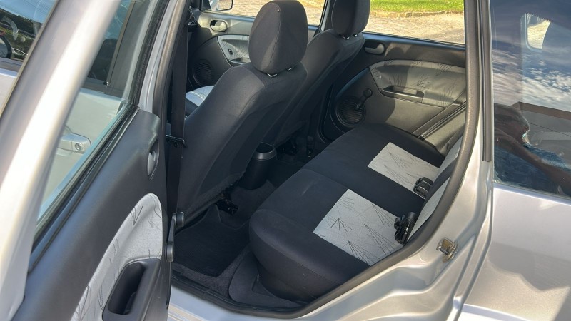FIESTA 1.6 MPI CLASS HATCH 8V FLEX 4P MANUAL - 2009 - FARROUPILHA