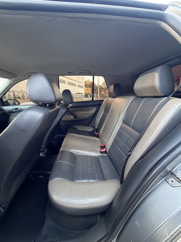 GOLF 1.6 MI SPORTLINE 8V FLEX 4P MANUAL - 2009 - CAXIAS DO SUL