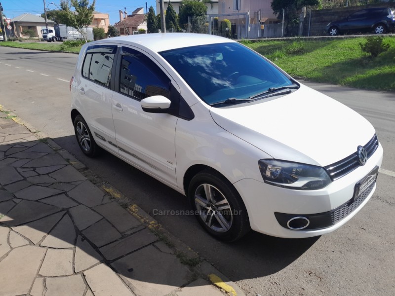 FOX 1.0 MI TREND 8V FLEX 4P MANUAL - 2014 - NOVA PRATA