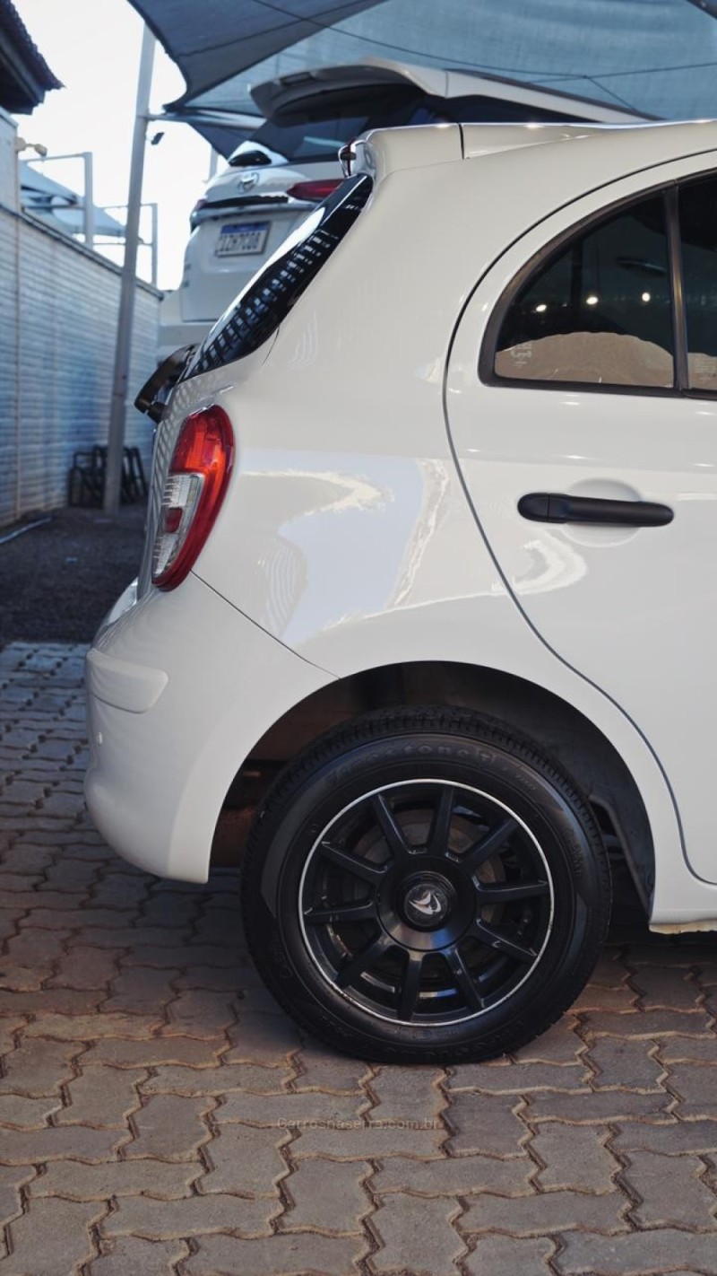 MARCH 1.0 16V FLEX 4P MANUAL - 2015 - LAJEADO