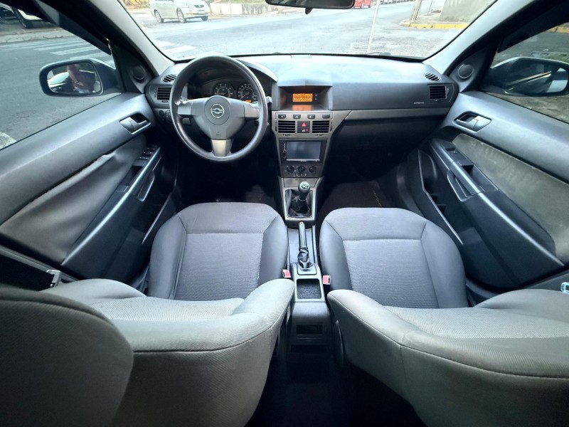 VECTRA 2.0 MPFI EXPRESSION 8V FLEX 4P MANUAL - 2007 - TRêS COROAS