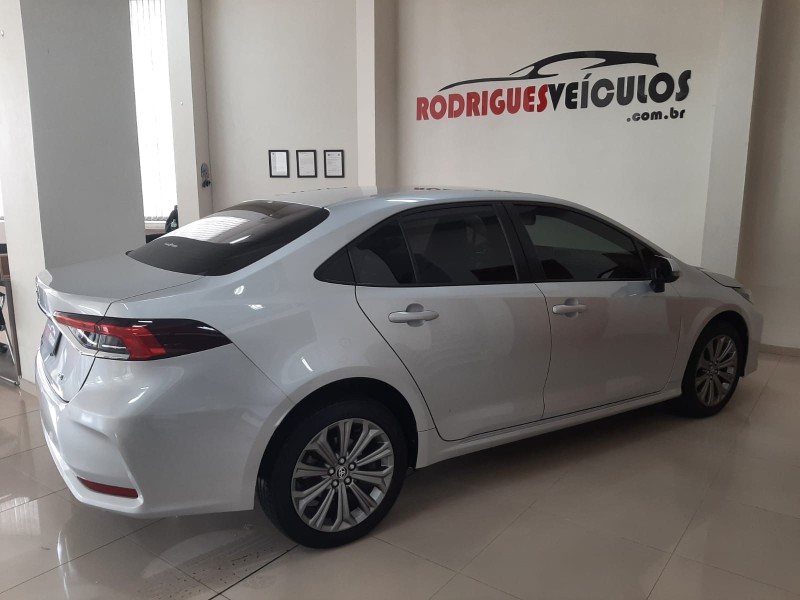 COROLLA 2.0 XEI 16V FLEX 4P AUTOMÁTICO - 2021 - CAXIAS DO SUL