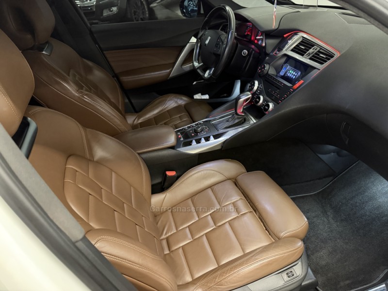 DS5 1.6 16V 165CV TURBO INTERCOOLER GASOLINA 4P AUTOMÁTICO - 2015 - CAXIAS DO SUL