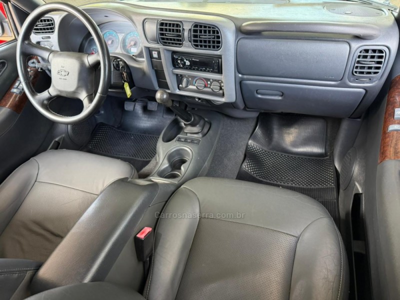 S10 2.8 EXECUTIVE 4X2 CD 12V TURBO ELECTRONIC INTERCOOLER DIESEL 4P MANUAL - 2011 - LAGOA VERMELHA