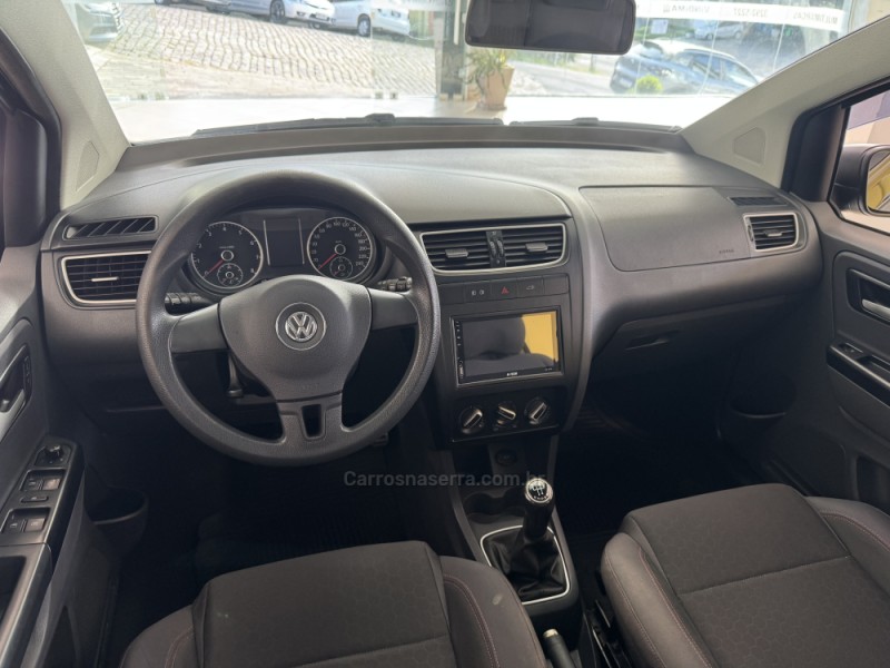 CROSSFOX 1.6 MI FLEX 8V 4P MANUAL - 2013 - FLORES DA CUNHA