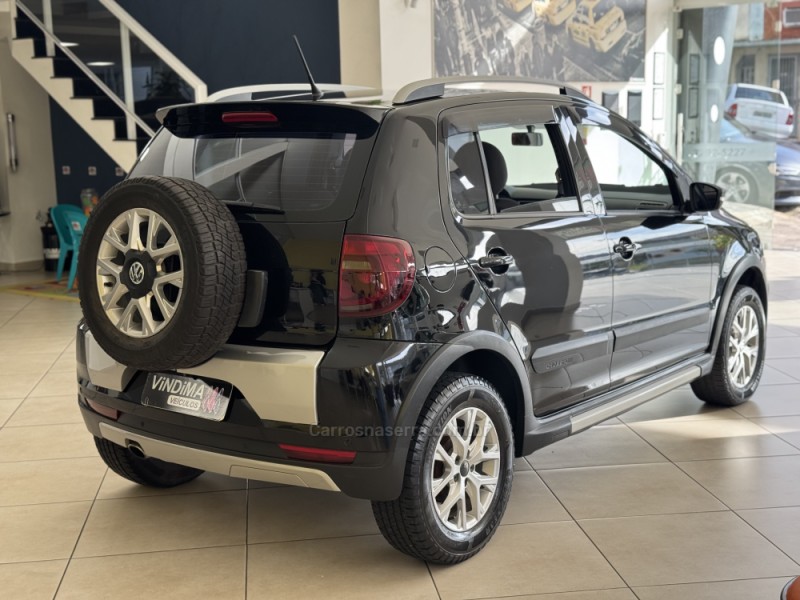 CROSSFOX 1.6 MI FLEX 8V 4P MANUAL - 2013 - FLORES DA CUNHA