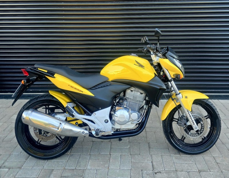 CB 300R ABS - 2012 - LAJEADO