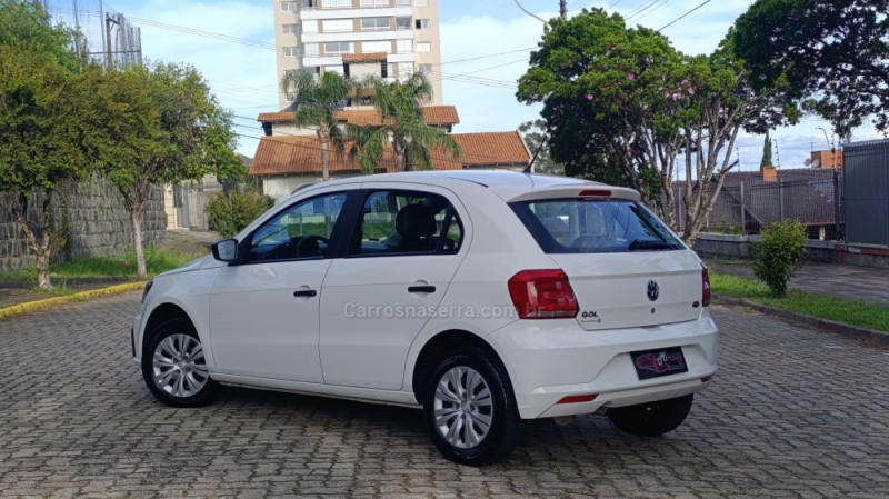 GOL 1.0 MI TRENDLINE 8V FLEX 4P MANUAL - 2017 - CAXIAS DO SUL