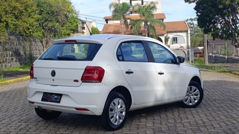 GOL 1.0 MI TRENDLINE 8V FLEX 4P MANUAL - 2017 - CAXIAS DO SUL
