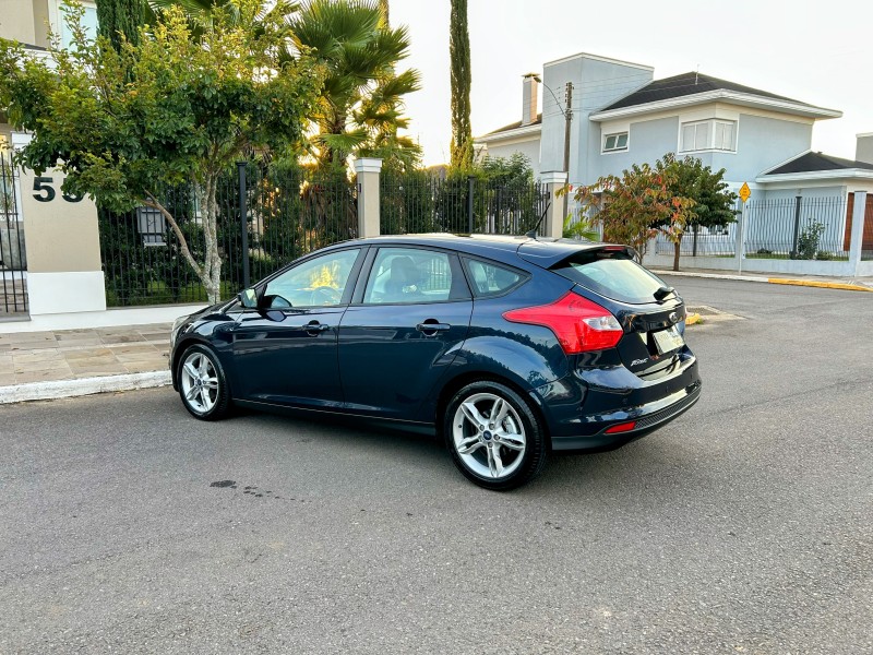 FOCUS 2.0 SE HATCH 16V FLEX 4P AUTO - 2014 - BENTO GONçALVES