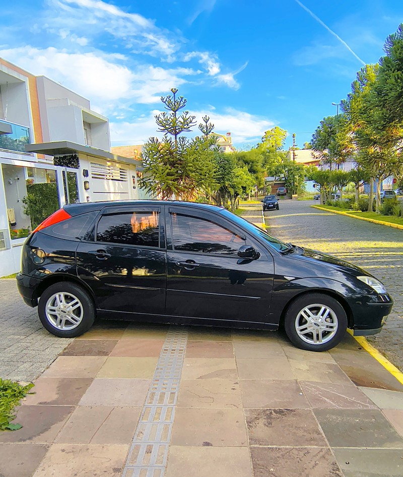 FOCUS 2.0 FC 16V GASOLINA 4P AUTOMÁTICO - 2008 - FARROUPILHA