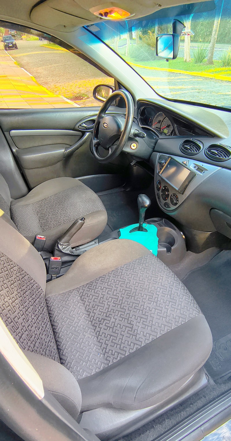 FOCUS 2.0 FC 16V GASOLINA 4P AUTOMÁTICO - 2008 - FARROUPILHA