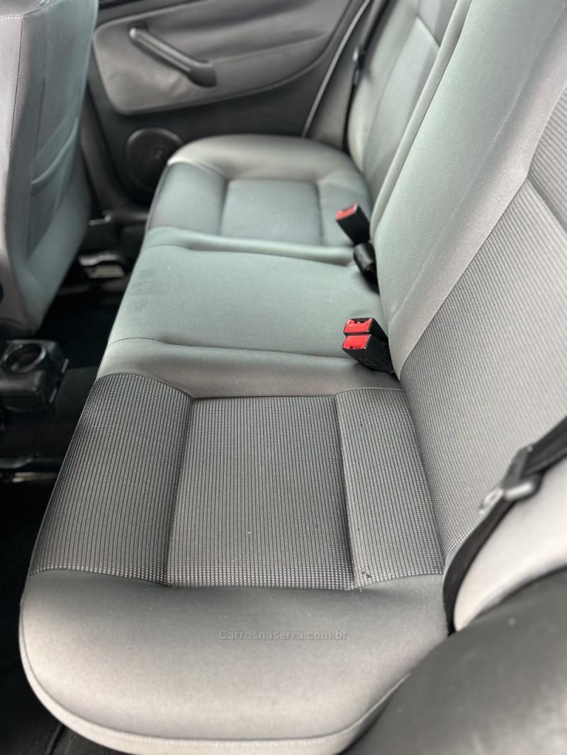GOLF 2.0 MI 8V FLEX 4P TIPTRONIC - 2010 - CAXIAS DO SUL