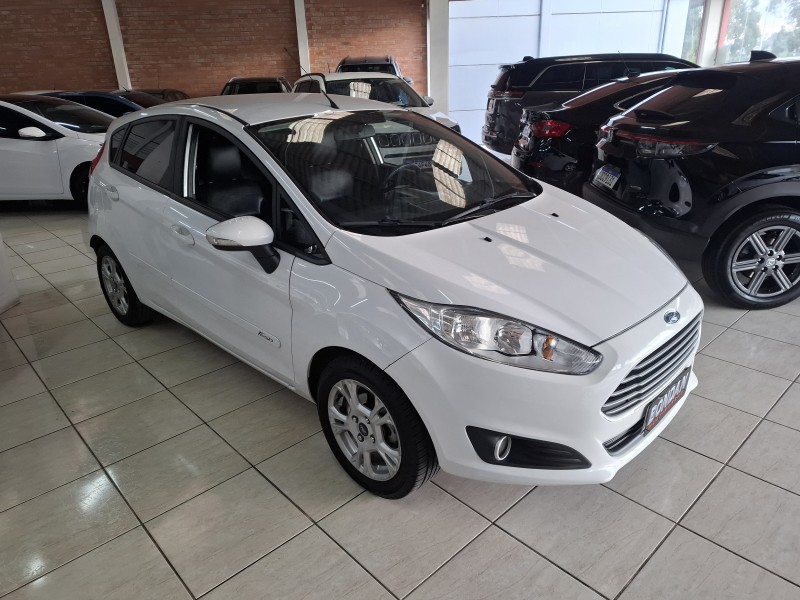 FIESTA 1.6 SE HATCH 16V FLEX 4P MANUAL - 2014 - FARROUPILHA