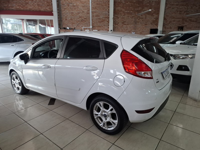 FIESTA 1.6 SE HATCH 16V FLEX 4P MANUAL - 2014 - FARROUPILHA