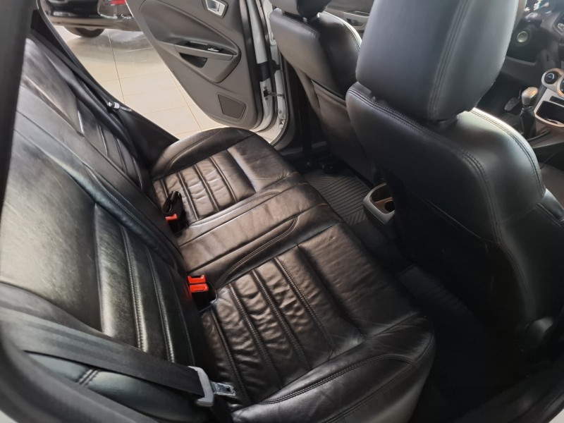 FIESTA 1.6 SE HATCH 16V FLEX 4P MANUAL - 2014 - FARROUPILHA