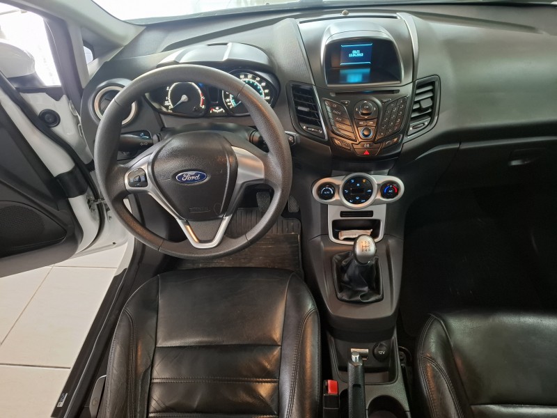 FIESTA 1.6 SE HATCH 16V FLEX 4P MANUAL - 2014 - FARROUPILHA